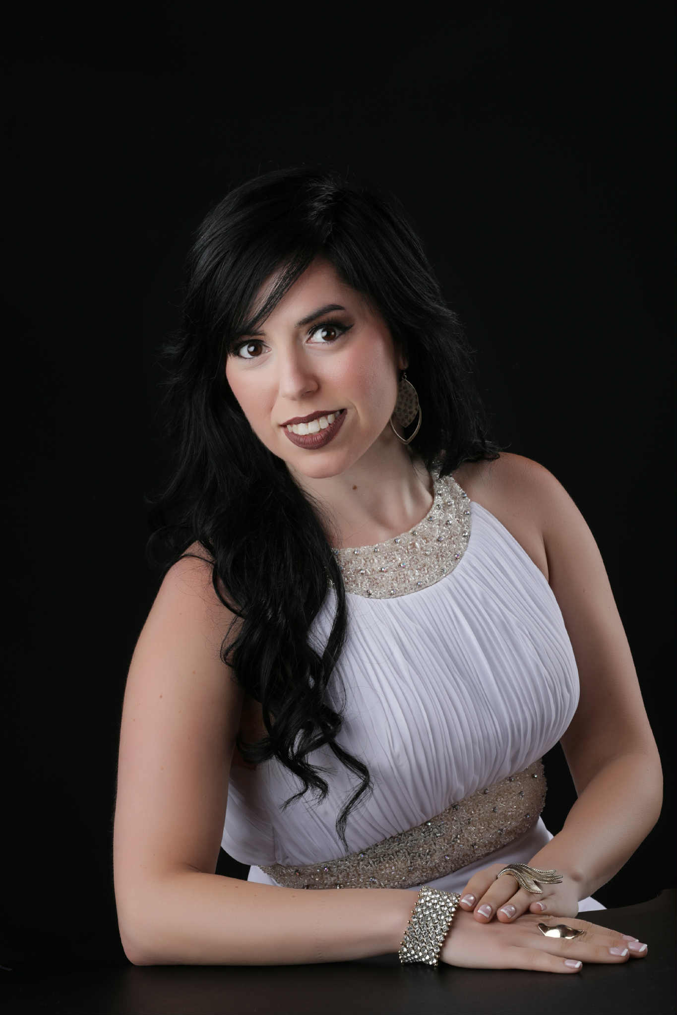 Alyssa Canalichio, high-energy wedding and event emcee with In The Mix Event Group, engaging with guests on the dance floor.